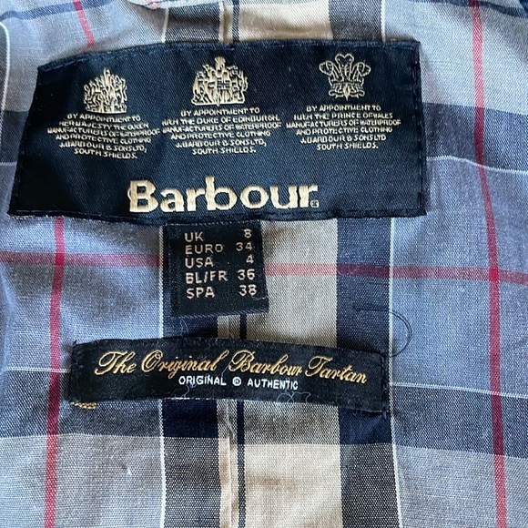 Barbour Ladies Jacket - Picture 7 of 10